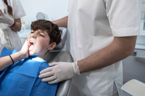 Best Emergency Wisdom Teeth Removal in Three Oaks, FL